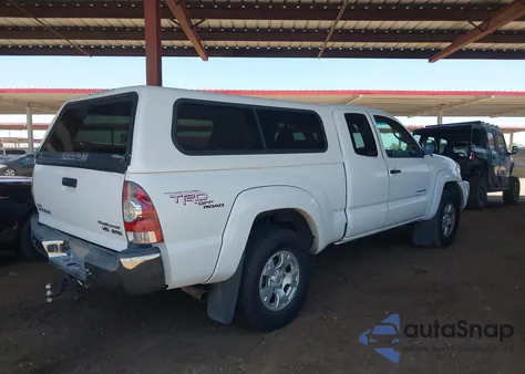 2010 Toyota Tacoma Prerunner V6 z USA, uszkodzony, nr VIN 5TETU4GN2AZ683296